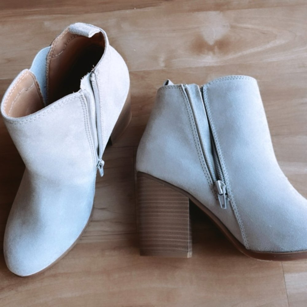 Express Heather Grey Ankle Zip- Boots- Size 8